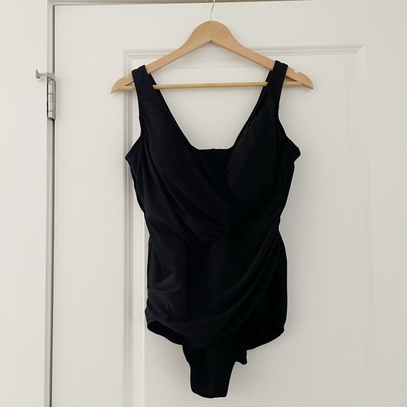 Miraclesuit Wrap Draped One Piece Slimming Swimsuit Black 20W - Picture 1 of 6